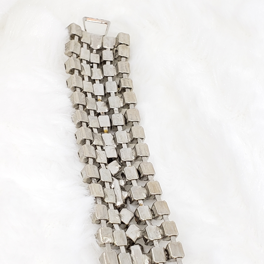 Vintage Rhinestone Bracelet - Picture 2 of 5